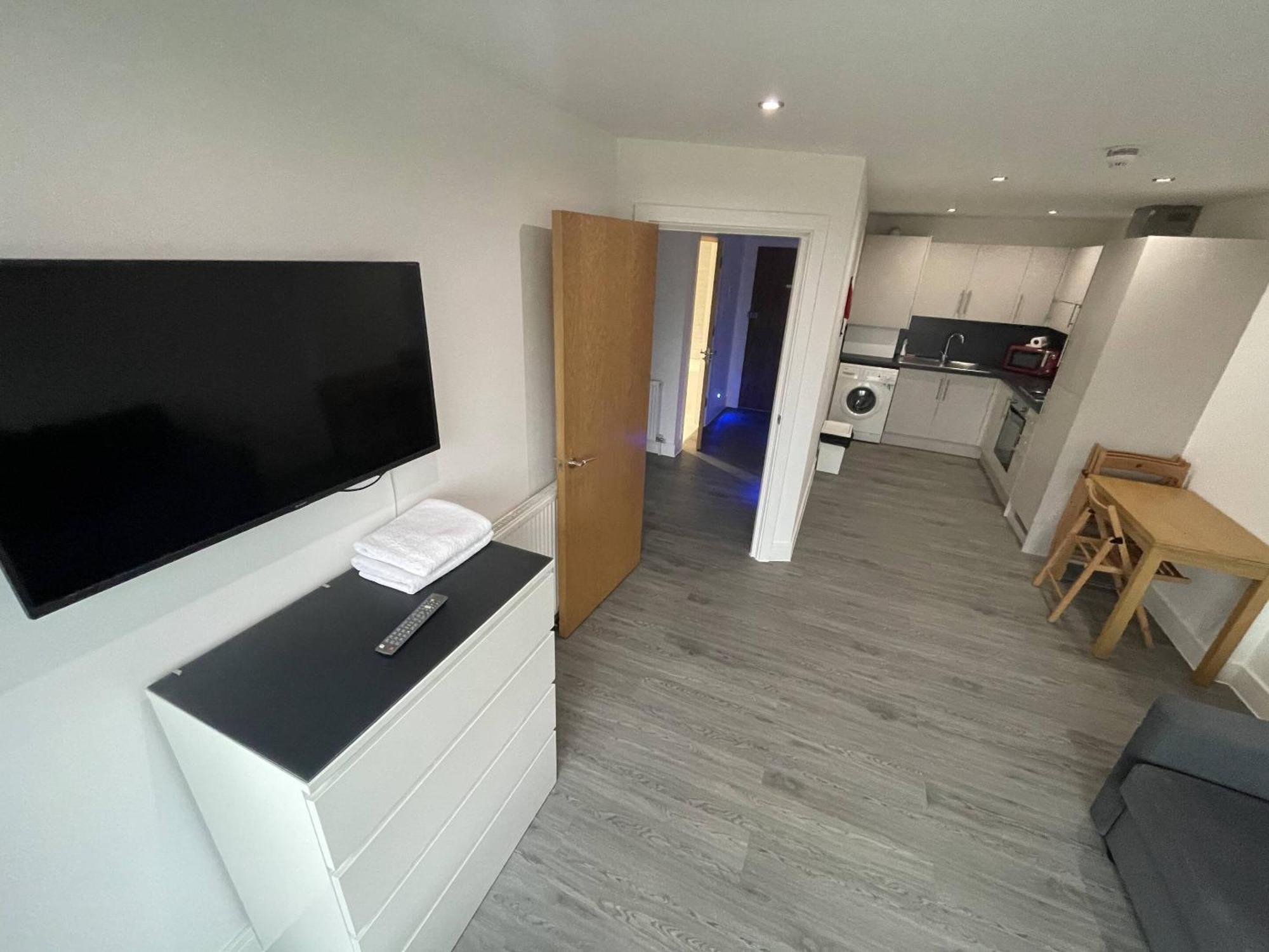 Ilford Tower Apartments Екстер'єр фото
